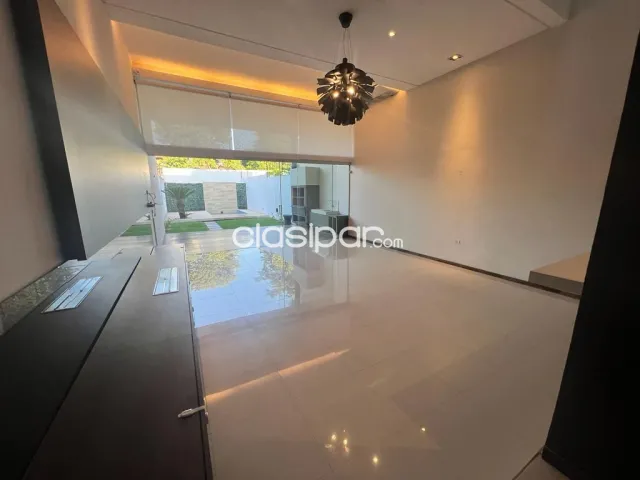 Mburucuyá – vendo / alquilo: Oportunidad! 277 m2, elegante, minimalista, 3 suites, jardín — foto 5