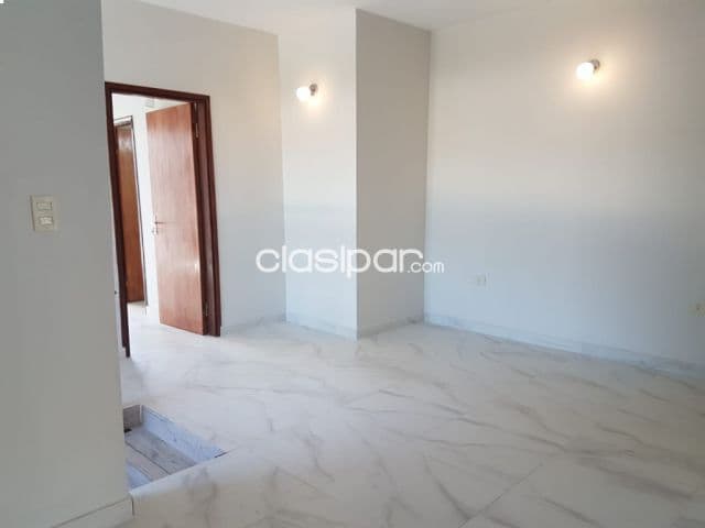 Casa en barrio ciudad nueva - Asunción