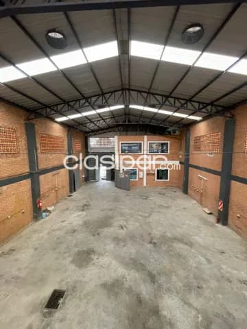 Z/ cacique Lambaré – bruno guggiari: 450 m2 + oficinas, ideal p/ empresas, 7.000.000 gs — foto 3
