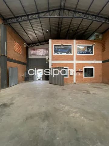 Z/ cacique Lambaré – bruno guggiari: 450 m2 + oficinas, ideal p/ empresas, 7.000.000 gs — foto 4