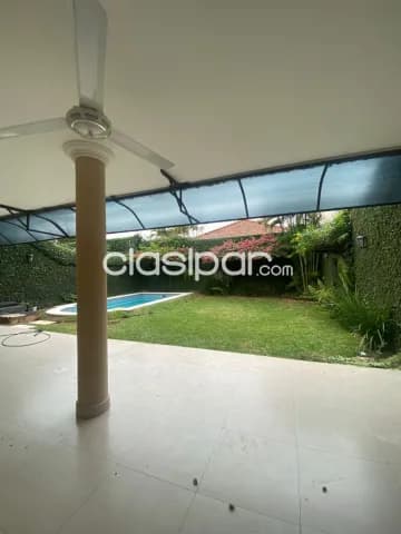 Bo Jara – león condou: Distinguida residencia, 3 suite, jardín, piscina, 9.500.000 gs, foto 2