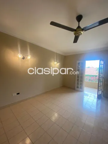 Bo Jara – león condou: Distinguida residencia, 3 suite, jardín, piscina, 9.500.000 gs, foto 5