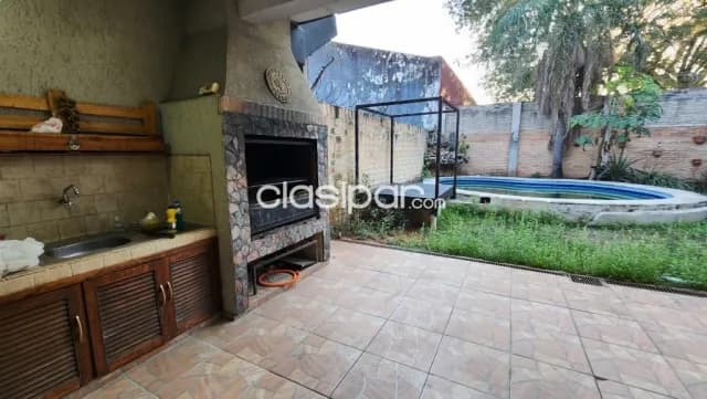 Casa de 6 habitaciones en venta en Lambare, foto 3