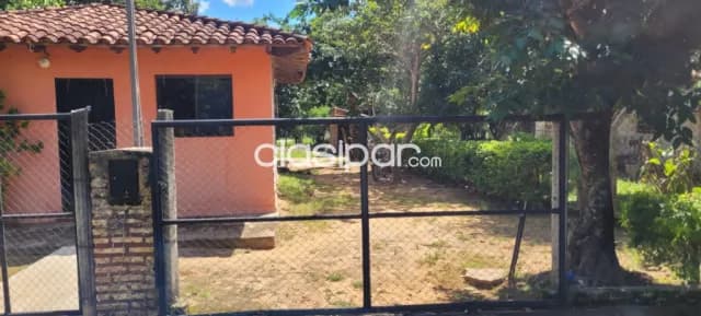 Se vende Casa de 2 Dormitorios en Isla Pucú. Departamento de Cordillera — foto 3
