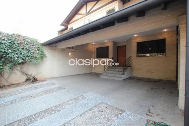 Villa Morra – prox. Las almenas: Elegante duplex, 3 suites, escritorio, amplios ambientes — foto 2