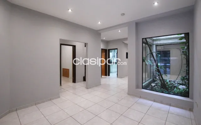 Villa Morra – prox. Las almenas: Elegante duplex, 3 suites, escritorio, amplios ambientes — foto 3