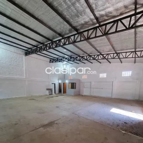 Deposito Luque Laurelty — foto 3
