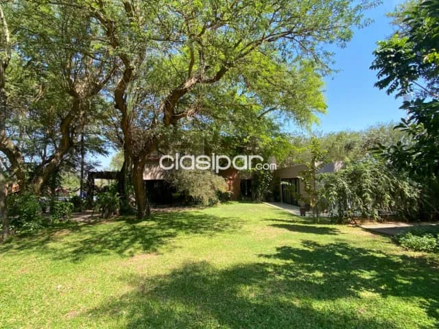 Casa en venta zona Geriátrico IPS - San Bernardino — foto 2