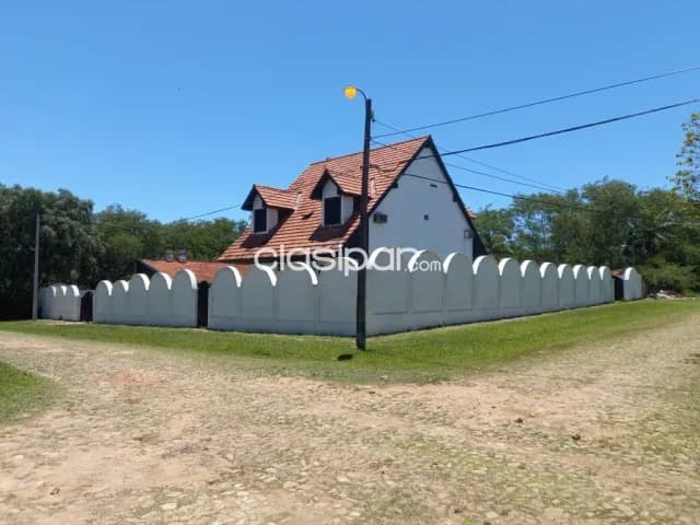 Sanber residencial oportunidad unica! 1.200m2, 5 dormt, muy confortable, 220.000 usd — foto 2