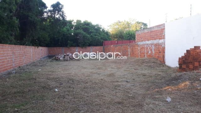 Terreno amurallado en Luque Zona Rakiura