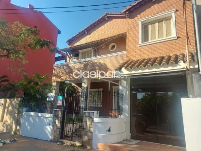 Amplia Casa en Barrio Las Mercedes - Asunción — foto 2