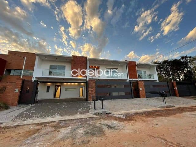 Bello duplex con piscina