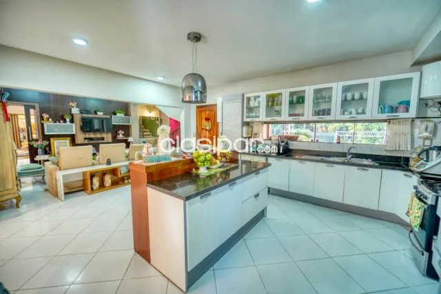 Hermosa residencia que brinda lujo y confort — foto 3