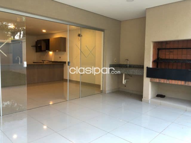 Duplex en lambare - yatch y golf club