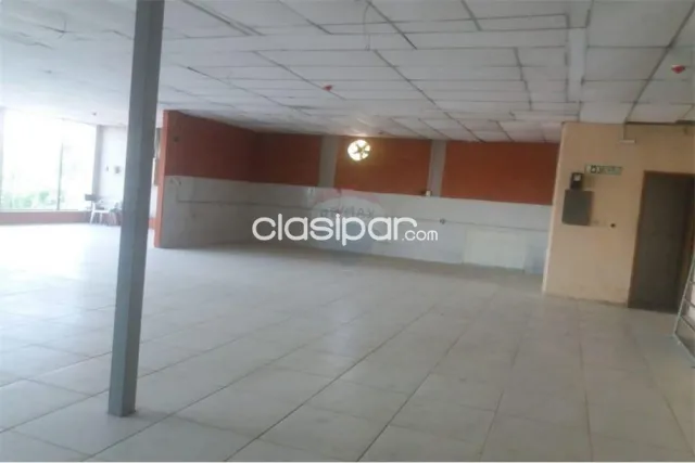 Edificio comercial de 3 niveles en el mercado 4 c/renta actual — foto 3