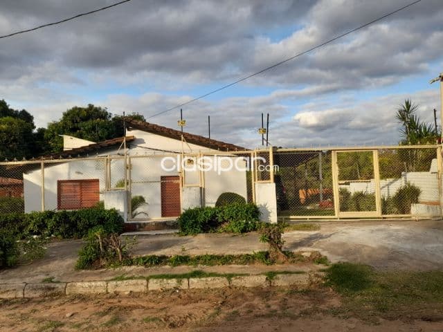 Casa con amplio terreno en asuncion zeballos cue
