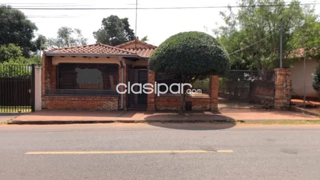 casa con terreno que sale de calle a calle Capiata Ruta 2 km 22 1/2 CONVERSABLE### — foto 4