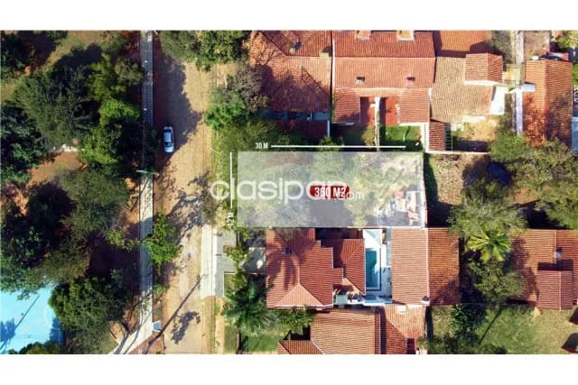 Tu espacio ideal: 360m2 de ensueño con mucho verde en Mburucuyá, foto 4