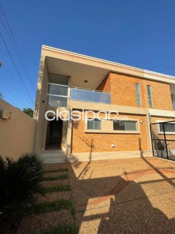 Duplex en Luque Zona CIT