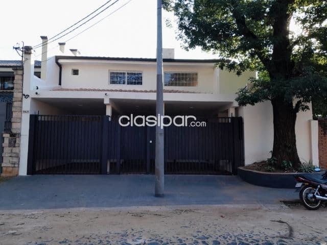 Bo Jara – coca cola – centenario: A estrenar, 3 suites + depto, hermoso jardín