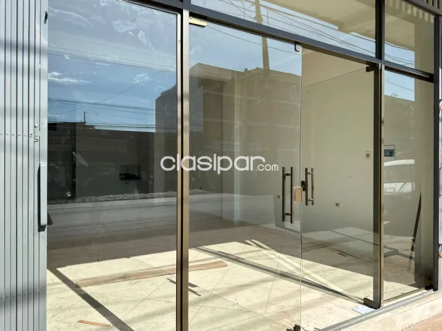 Hermosos salones comerciales sobre av. Bernardino caballero — foto 3