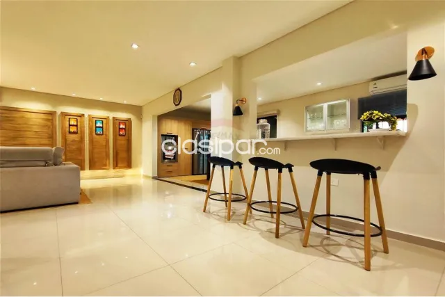 casa tipo Dúplex Lambare limite c/Asuncion- Bo Kennedy a 1 cuadra de Avdas.Pricipale, foto 3
