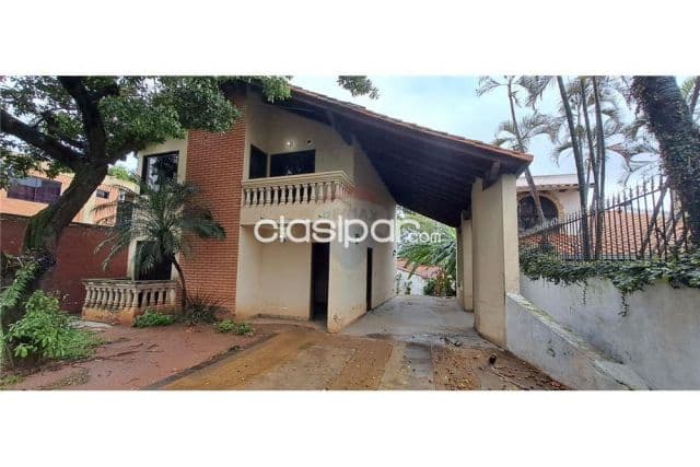 Terreno c/construccion ideal p/inversion s/avda.mcal lopez fdo.norte limite c/asunci