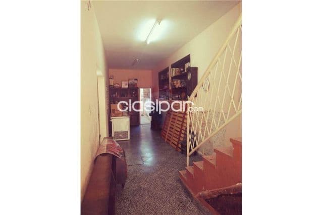 Casa de tres plantas bo.tacumbu - Asunción a mtrs avda.colon