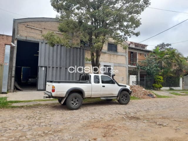 Depósito en Asunción zona ycua bolaños cód. 2247