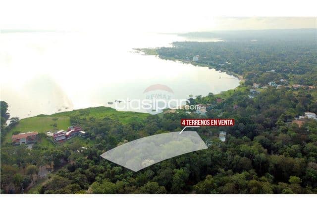 Hermosos terrenos con vista al lago
