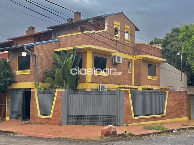 Casa en Esquina de 3 Pisos en Barrio Obrero V144, foto 2