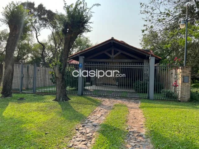 Hermosa casa con piscina en San Bernardino, foto 2
