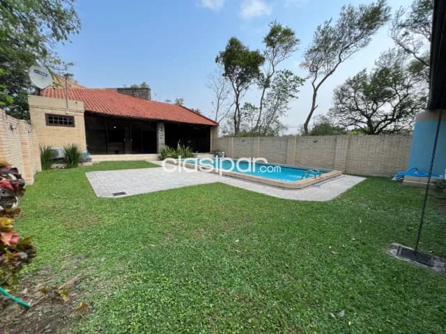Hermosa casa con piscina en San Bernardino, foto 3