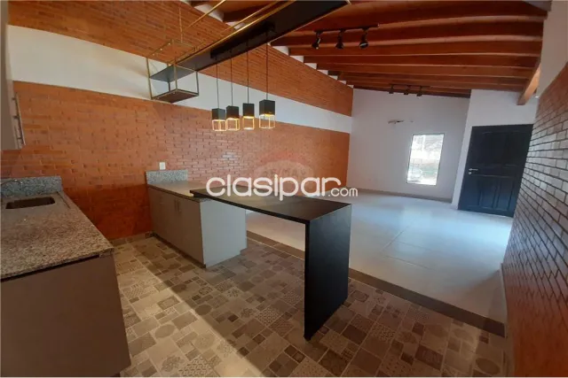 Vende duplex en Luque, foto 2