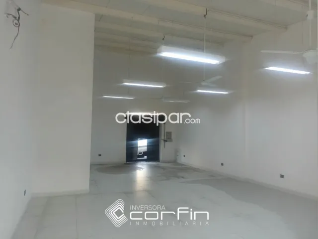Salón comercial 150m2. Sobre brasil casi josé berges, recien pintado,restaurado a estrenar — foto 3
