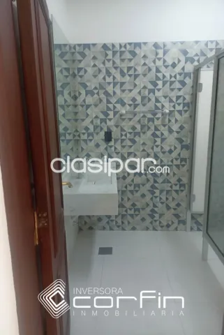 Salón comercial 150m2. Sobre brasil casi josé berges, recien pintado,restaurado a estrenar — foto 5