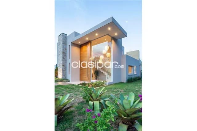 Fabulosa casa en venta en aqua village- San Bernardino esta imponente residencia está en — foto 2