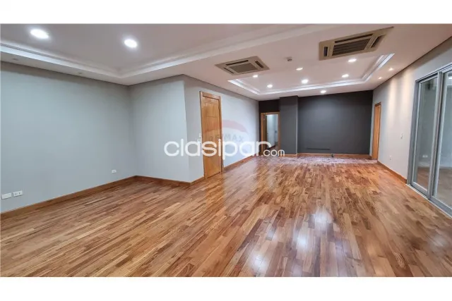 En venta departamento en edificio Nuestra Señora del Magnificat . A pasos de la Galeria, foto 2