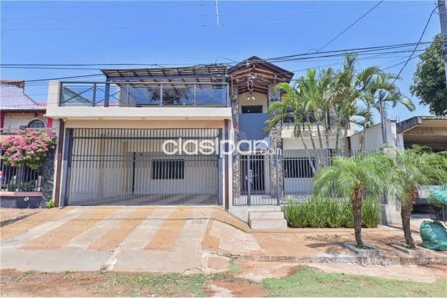 Casa - Venta - Paraguay Central Lambaré Casa de 3 habitaciones en suites + 1 hab en PB 19 — foto 1