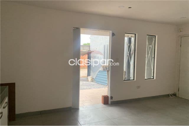 Chalet - Venta - Paraguay Central San Lorenzo 🅲🅷🅰🅻🅴🆃 🅰 🅴🆂🆃🆁🅴🅽🅰🆁 540,000,00