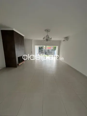 B. Herrera – V. Morra: Toda en planta baja, escritorio, 4 dormitorios, jardín, piscina — foto 3