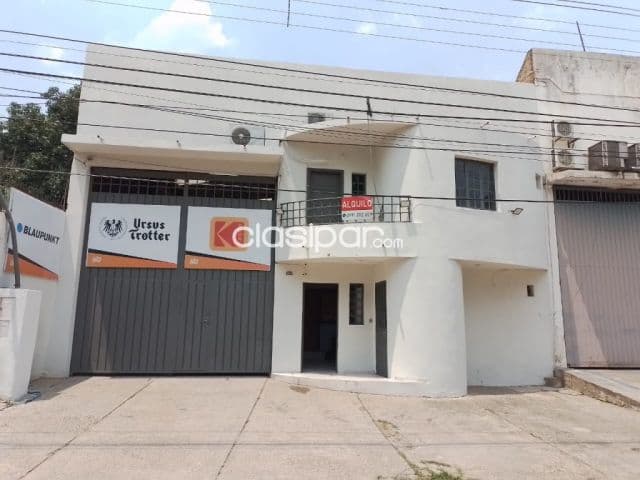 Av. Fdo. De la mora – terminal: Importante deposito + oficinas, 600 m2, ubicación ideal, foto 1