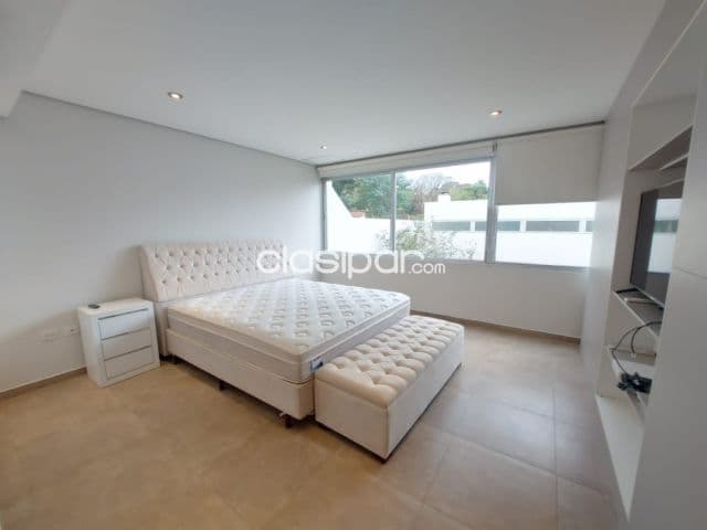 📍 *mburucuya se alquila casa con 3 suites mas escritorio en suite o 4to. Dormitorio !!*