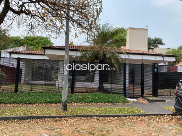 Residencia en Asunción Barrio Herrera