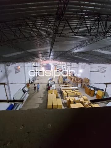 Z/ terminal – av. Fdo. De la mora: 1.500 m2, 2 galpones conectados, 25.000.000 gs — foto 3