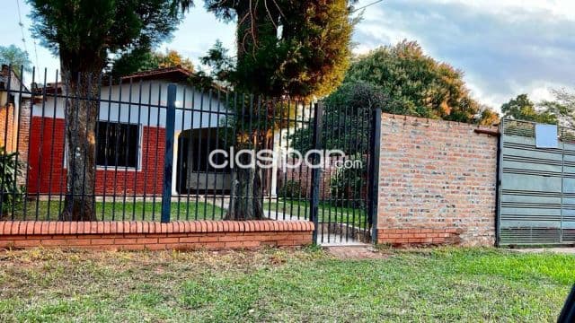 Casa en capiata zona municipalidad cod 1498