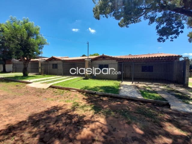 3 casas de 2 dormitorios a estrenar en capiata ruta 2 km 18 cod v0270