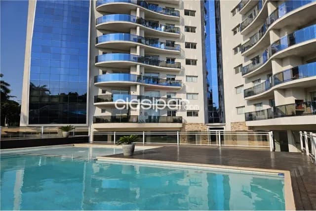 EN VENTA! Amplio departamento de 72 m2 propios en el 10° piso con una cochera, en el reci, foto 2