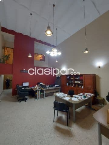 100m2 de oficina amoblada en La Encarnación