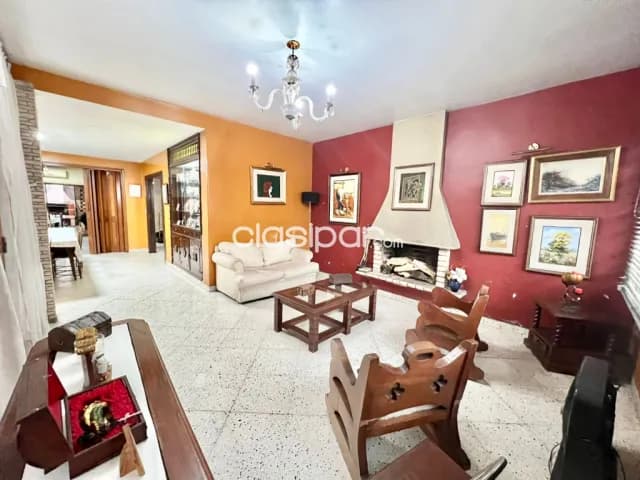 En Venta Casa de 4 Habitaciones a precio de terreno en Barrio Mcal. Lopez V134, foto 4